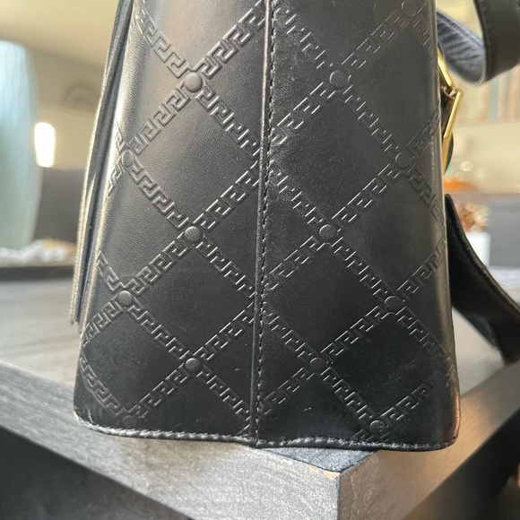 Gianni Versace Vintage Sunburst Greca Satchel 1990s w/ Medusa hardware - Picture 10 of 13